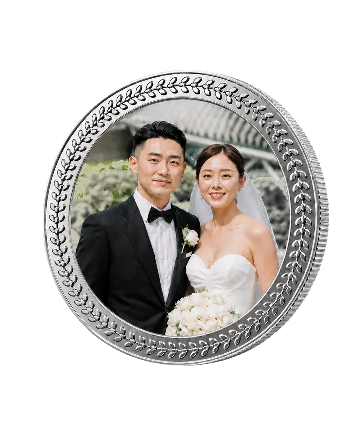 A finished personalised photo medallion